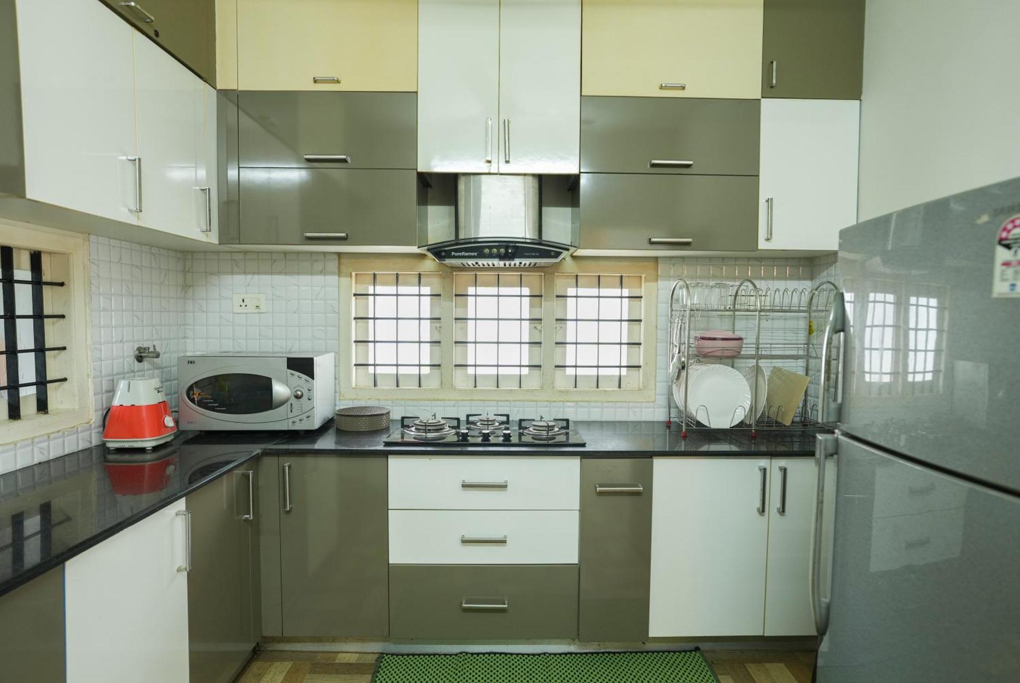 Swapna Home Suites Nedumbassery Extérieur photo