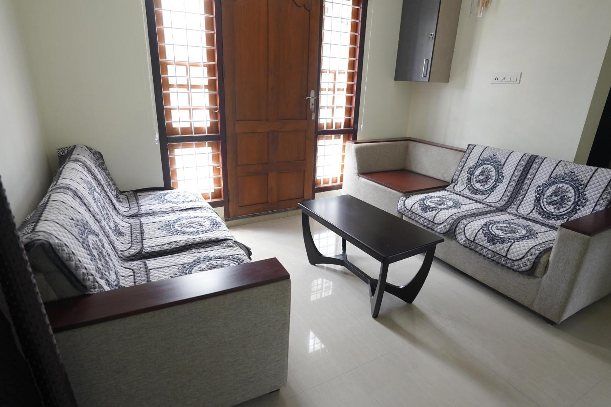 Swapna Home Suites Nedumbassery Extérieur photo