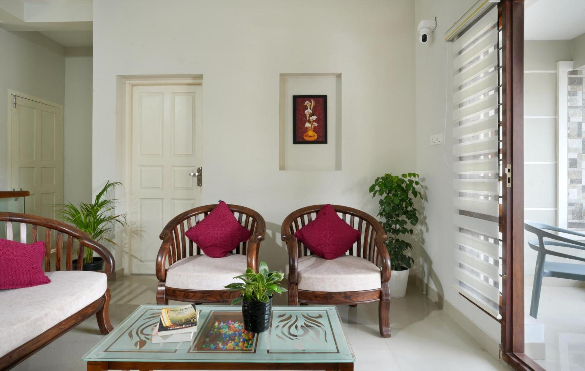 Swapna Home Suites Nedumbassery Extérieur photo