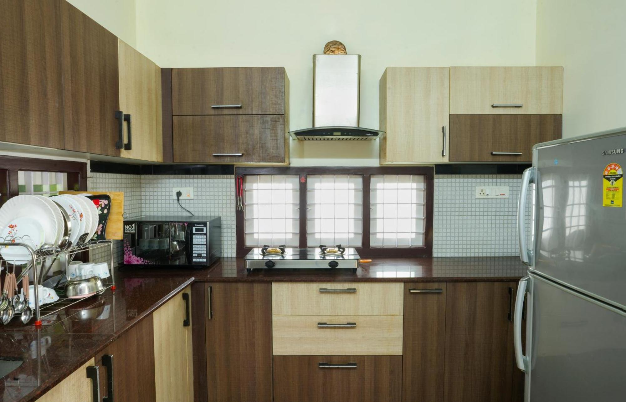 Swapna Home Suites Nedumbassery Extérieur photo