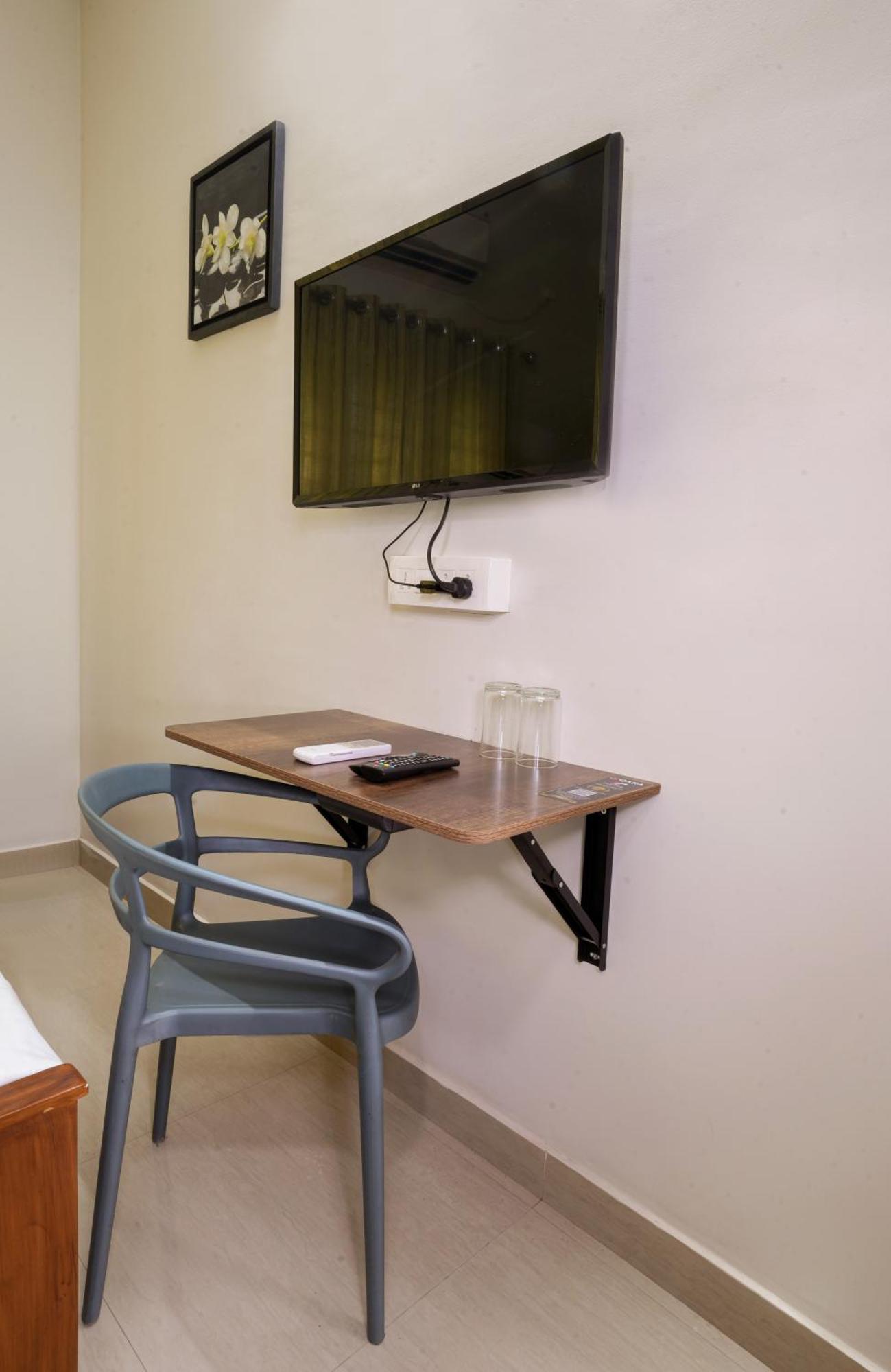 Swapna Home Suites Nedumbassery Extérieur photo